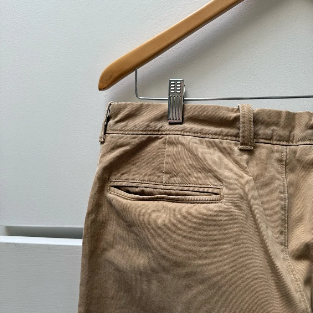 J Crew Men's Broken In Regular Fit Dark Tan Chinos in Size 34W 32L.